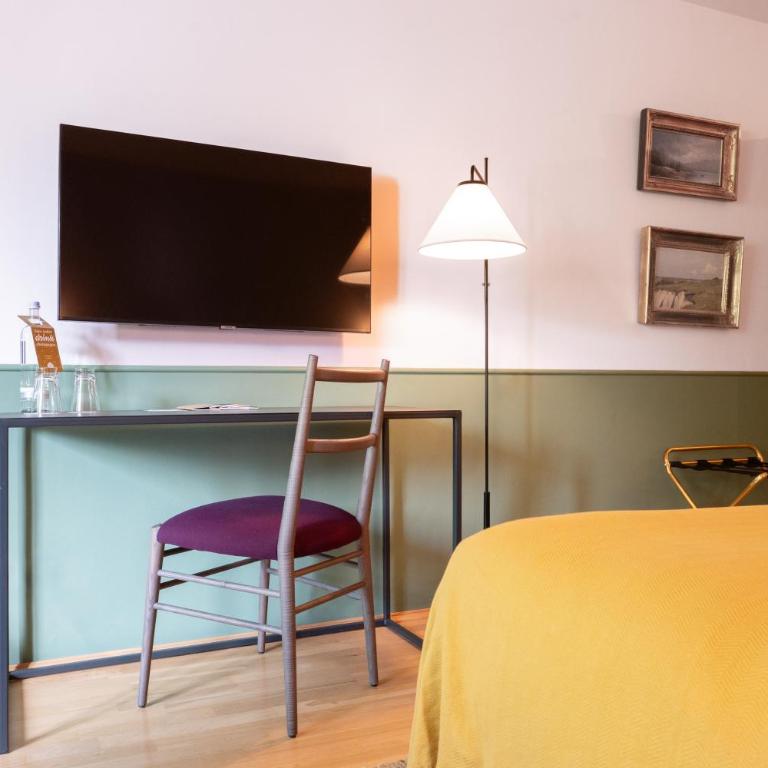 HENRI Hotel Garmisch-Partenkirchen - Saloon Plus - 1