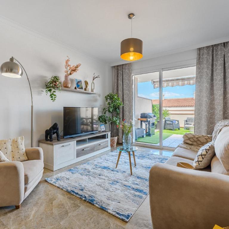 Modern apartment with large terrasse, bbq, fast wifi, 2 pools - Apartamento con terraza - 14