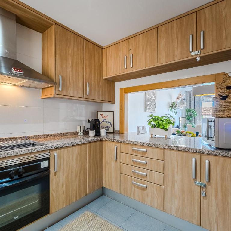 Modern apartment with large terrasse, bbq, fast wifi, 2 pools - Apartamento con terraza - 8