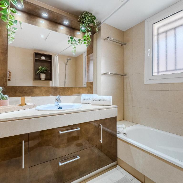 Modern apartment with large terrasse, bbq, fast wifi, 2 pools - Apartamento con terraza - 5