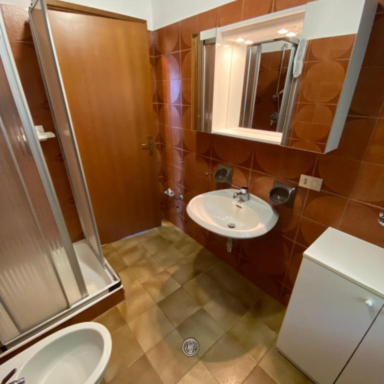 La Casina Apartments - Apartment mit 2 Schlafzimmern und Balkon - 4