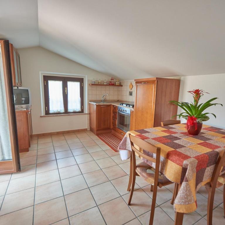 Agriturismo La Panoramica - Quadruple Room with Terrace - 8