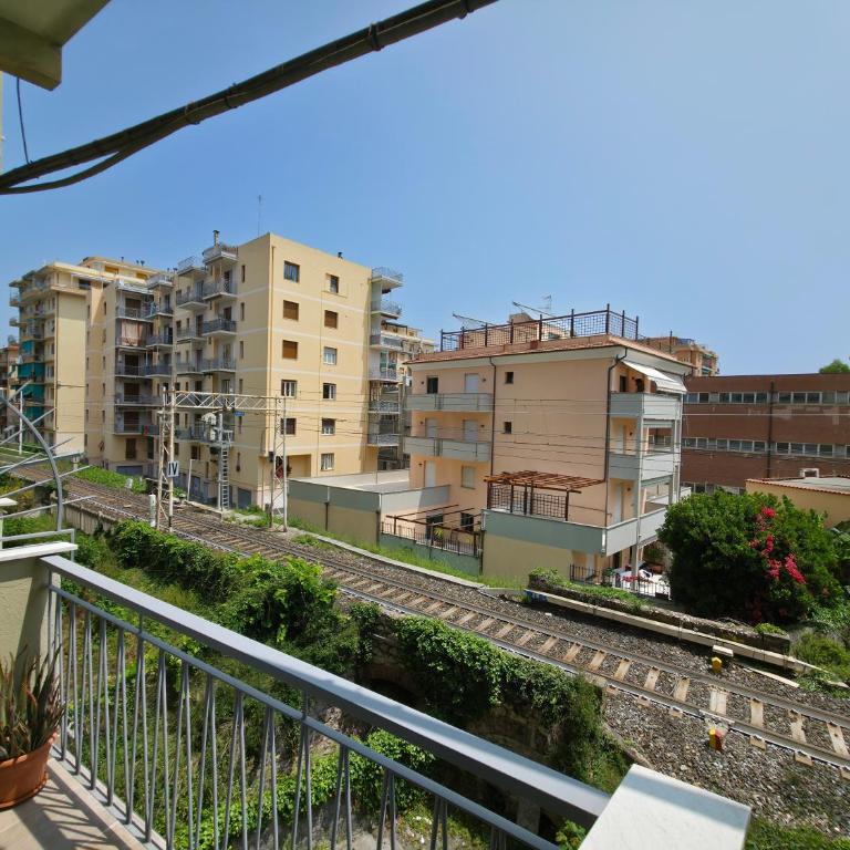 200m from Beach, New Central Apt, AC, WiFi - Appartamento con 2 Camere da Letto e Balcone - 9