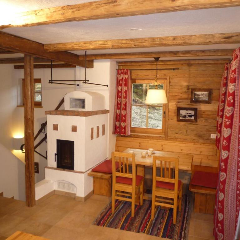 Skihütten LANG auf 1700 m in Hochkrimml, Zillertal Arena - Haus mit 6 Schlafzimmern - 5