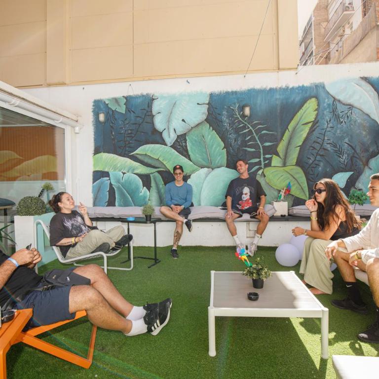 Onefam Paralelo - Bed in 4-Bed Mixed Dormitory Room - 25
