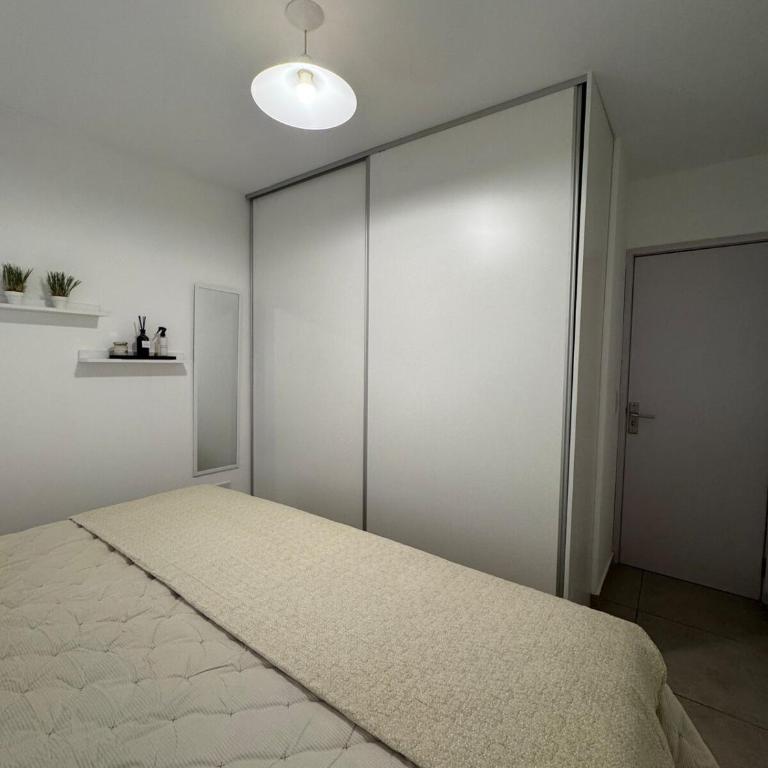 Departamento dos dormitorios Rosario centro - Two-Bedroom Apartment - 11