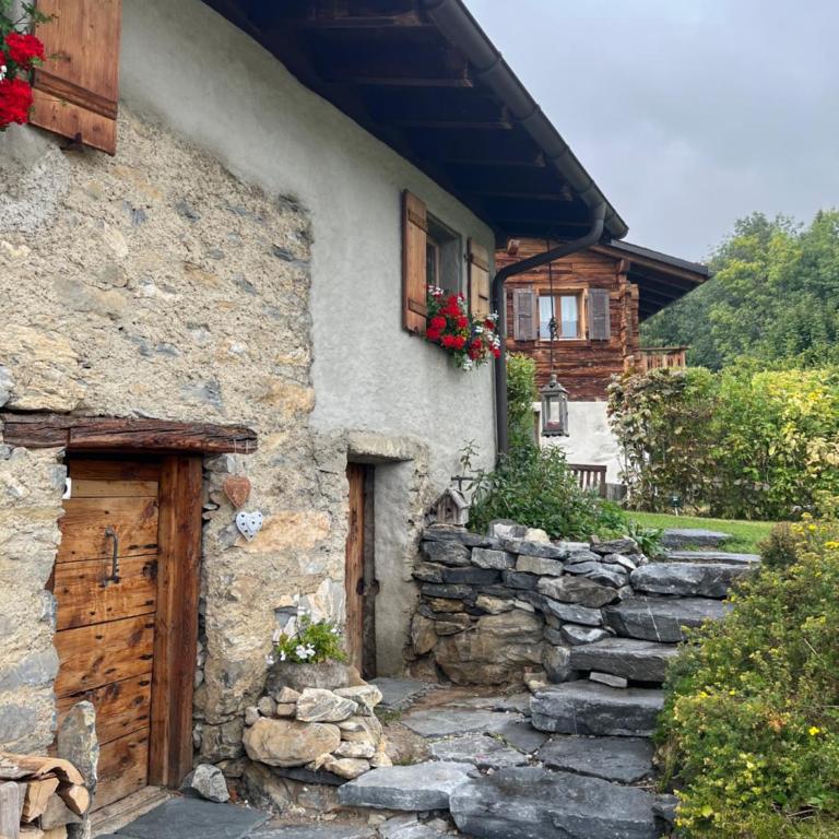 Chalet rénové et chaleureux, Ovronnaz 4 personnes, famille - Chalet - 2