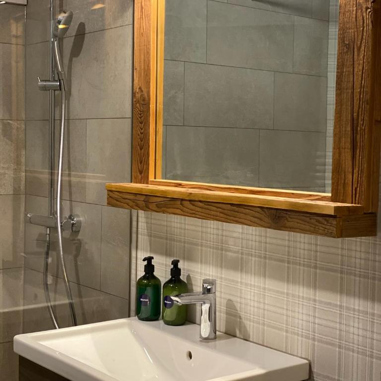 Chalet Bull Zermatt - Apartamento de 2 dormitorios con vistas a la montaña - 30