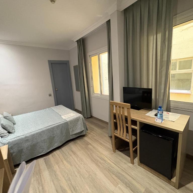 Ramblas Hotel - Economic interior Double or Twin room - 4