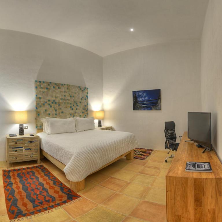 Hotel Boutique Casareyna - Deluxe Room - 1