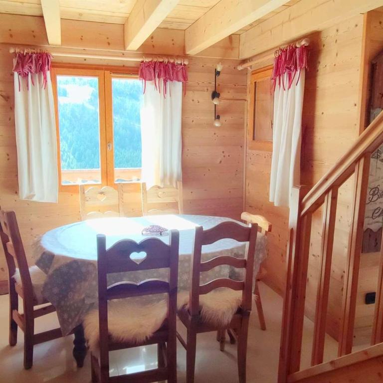 Chalet haut de gamme à Isola 2000, proximité pistes, 6 couchages, Wi-Fi inclus - Chalet 2 Chambres - 10