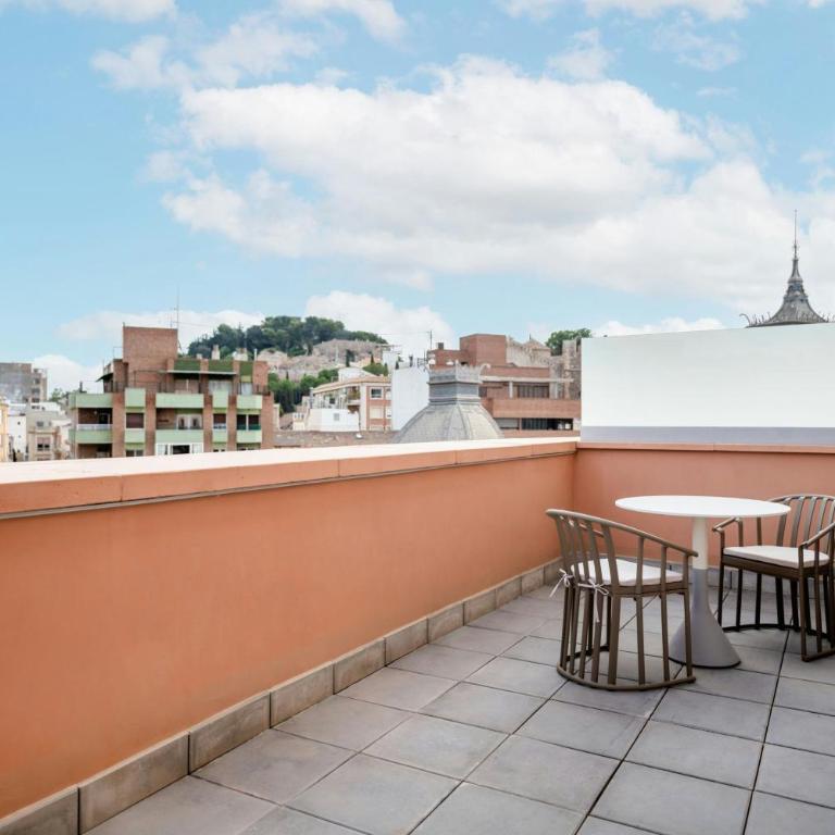 AC Hotel by Marriott Cartagena - Habitación Superior con cama extragrande, terraza y vistas a la ciudad - 5