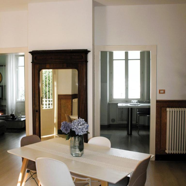 Villa Marina Como Boutique B&B & Apartments - Two-Bedroom Apartment with City View - 1
