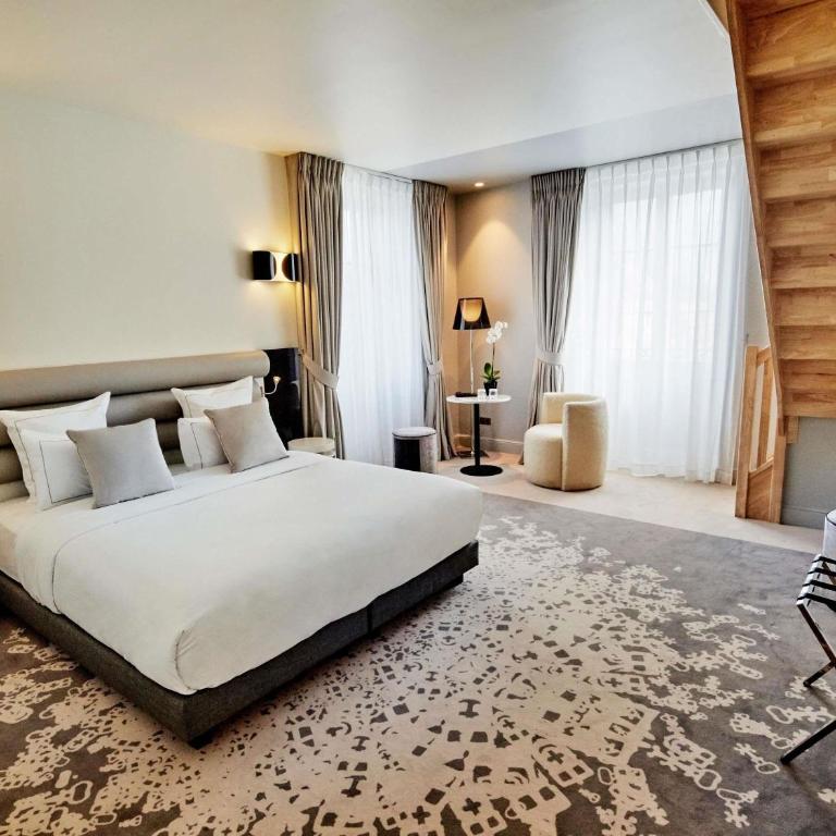 La Licorne Hotel & Spa Troyes - MGallery Collection - Suite en Duplex avec Lit King-Size et Canapé - 3