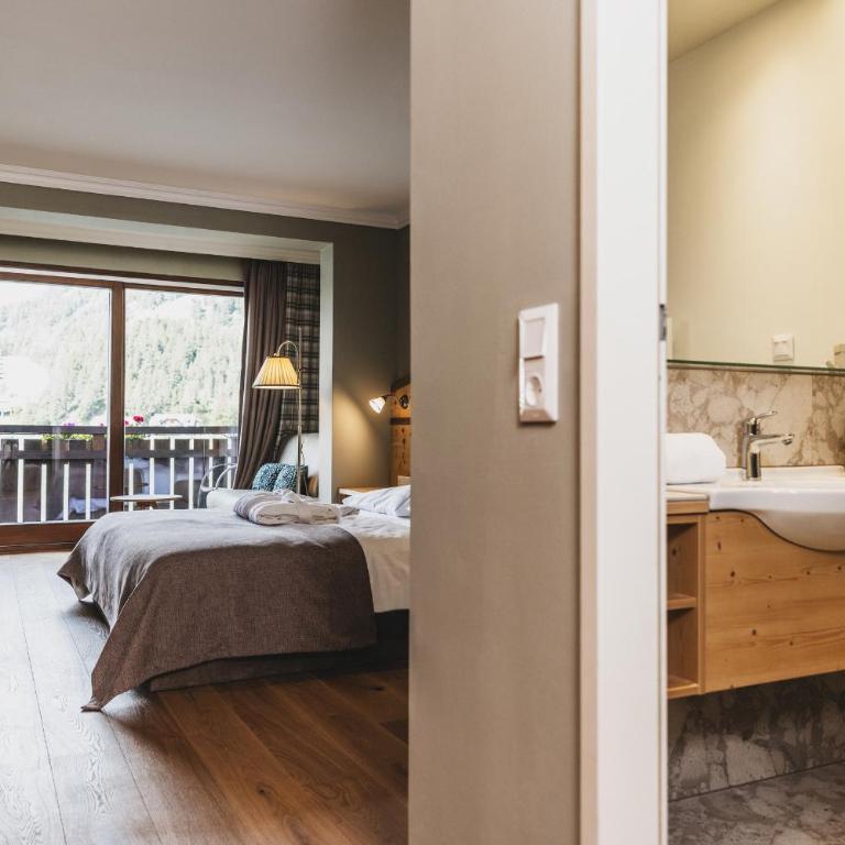 Seehotel Jägerwirt - Doppelzimmer mit Balkon - 9