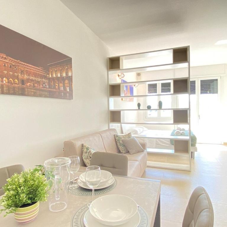 Suite Emilia 7 - One-Bedroom Apartment - 3