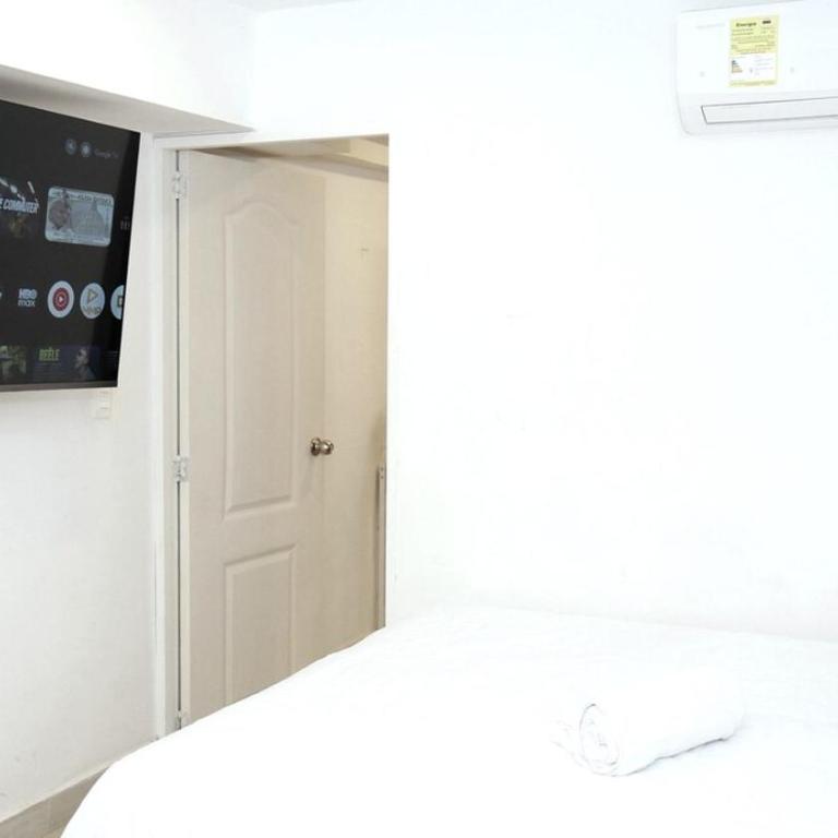 Beachfront building-Workspace, Cozy & Affordable! - One-Bedroom Apartment - 6