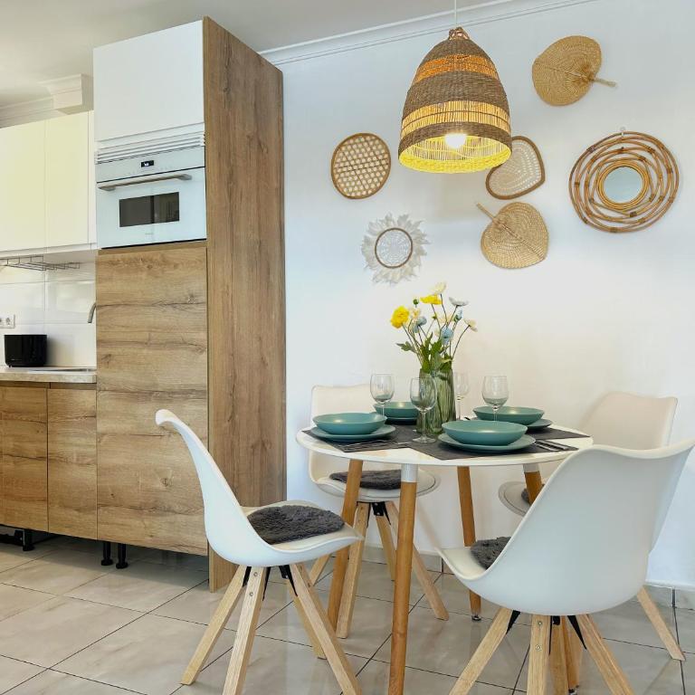 Las Olas DM cozy 2-bedrooms apartment - Two-Bedroom Apartment - 7