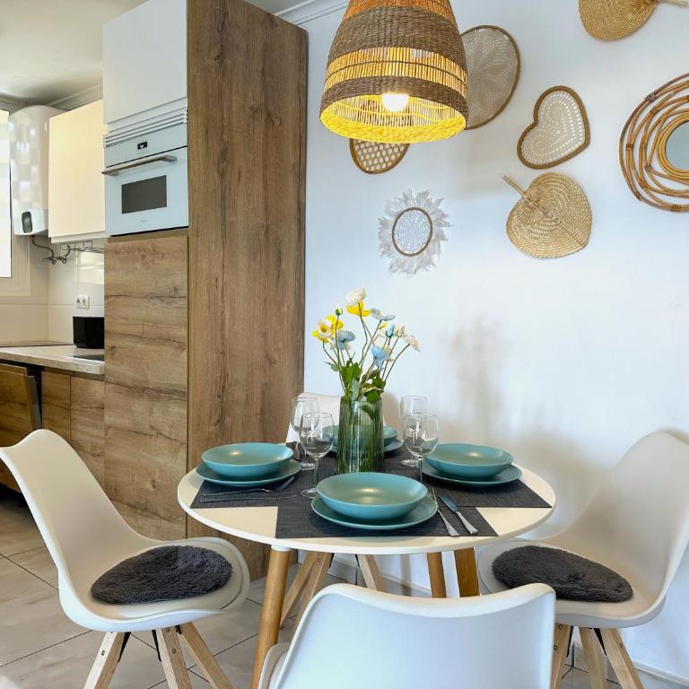 Las Olas DM cozy 2-bedrooms apartment - Two-Bedroom Apartment - 8