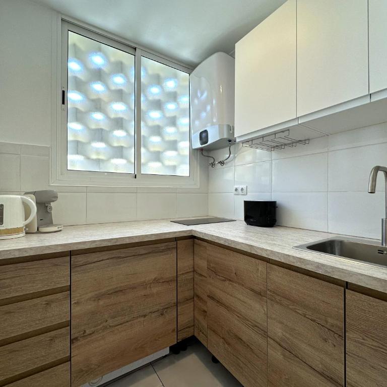 Las Olas DM cozy 2-bedrooms apartment - Two-Bedroom Apartment - 12
