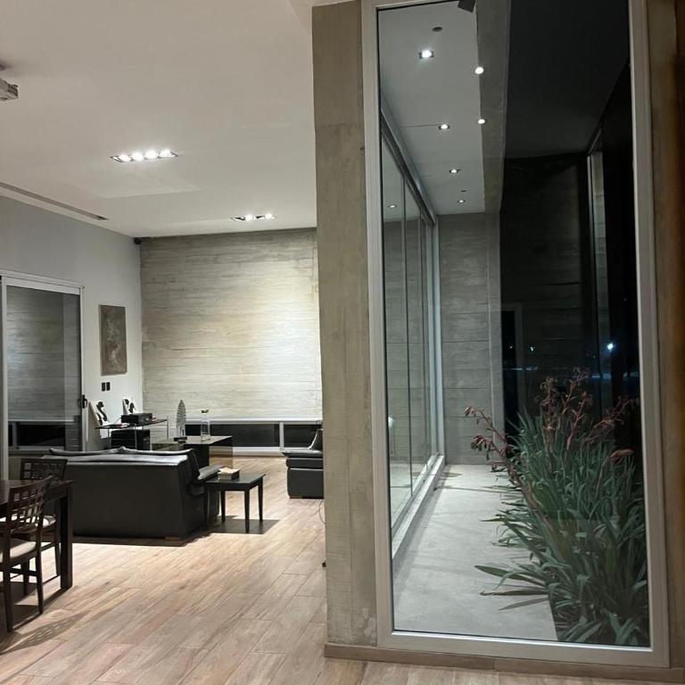 Casa en cañuelas country - Casa de 3 dormitorios - 1