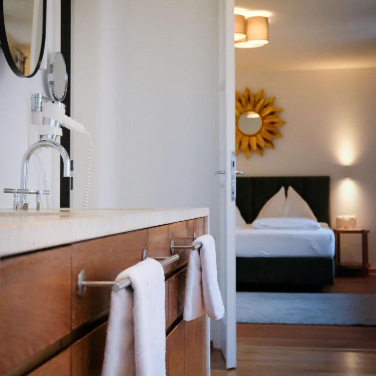 Hubertus Boutiquehotel Filzmoos - Superior Suite mit Kingsize-Bett - 3
