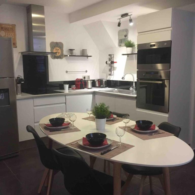 Maison chaleureuse, centre ancien, grande terrasse - Appartamento con 3 Camere da Letto - 23