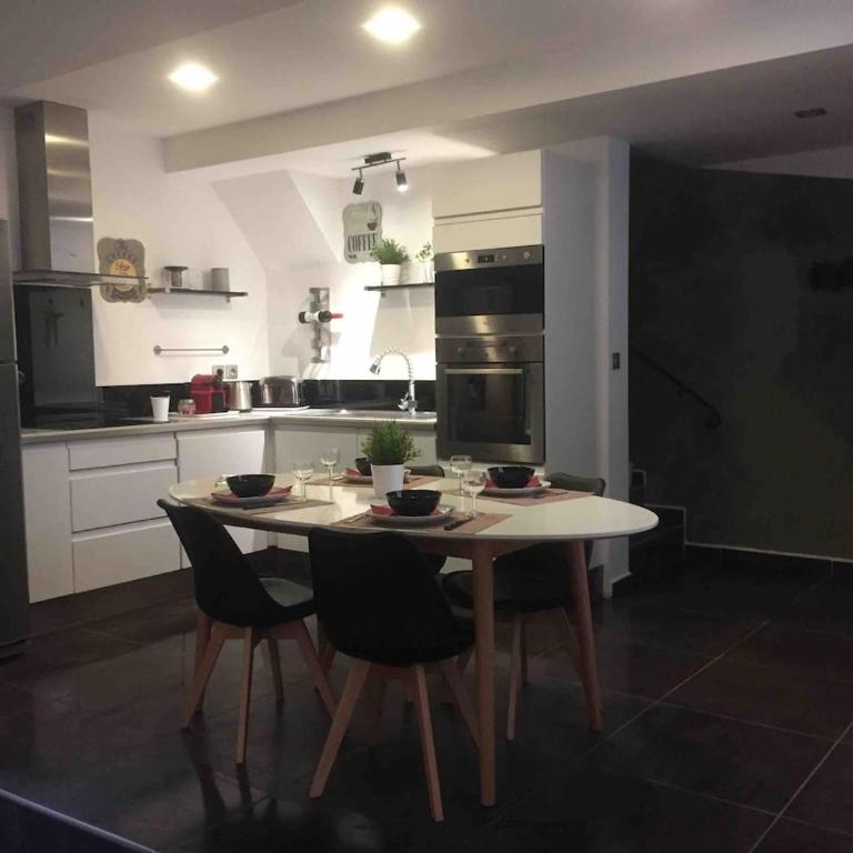 Maison chaleureuse, centre ancien, grande terrasse - Appartamento con 3 Camere da Letto - 29