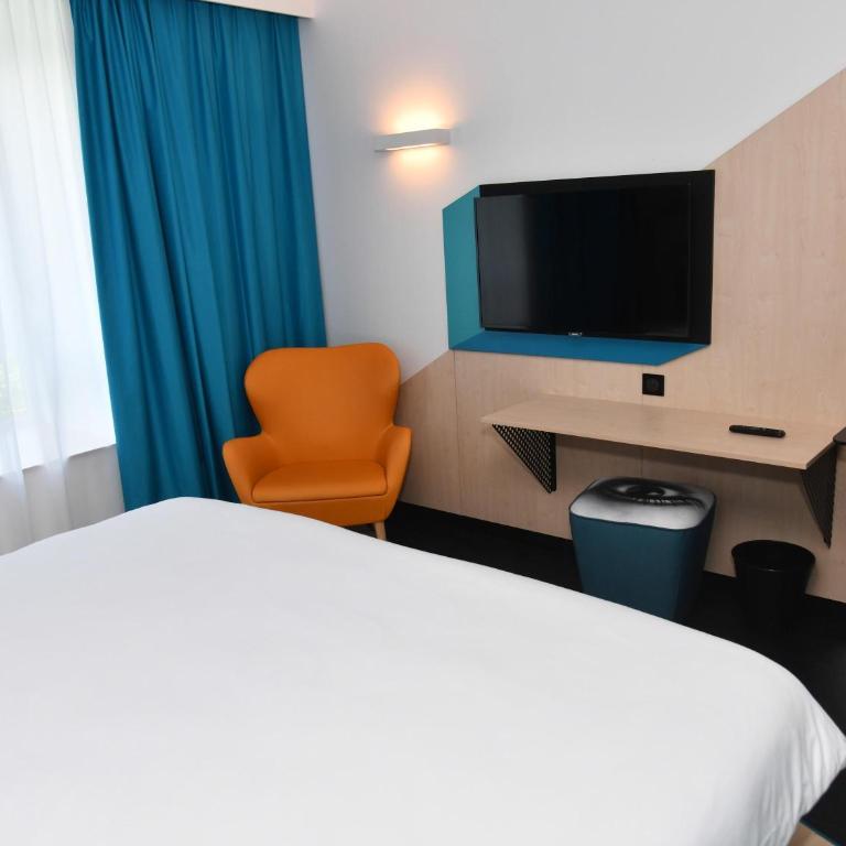 ibis Styles Avignon Sud - Chambre Double Confort avec 1 Lit Double - 4