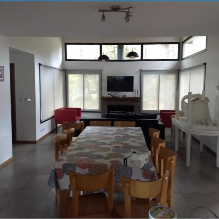 Costa del Este, Av 6 y Los Crisantemos - Casa de 4 dormitorios - 13