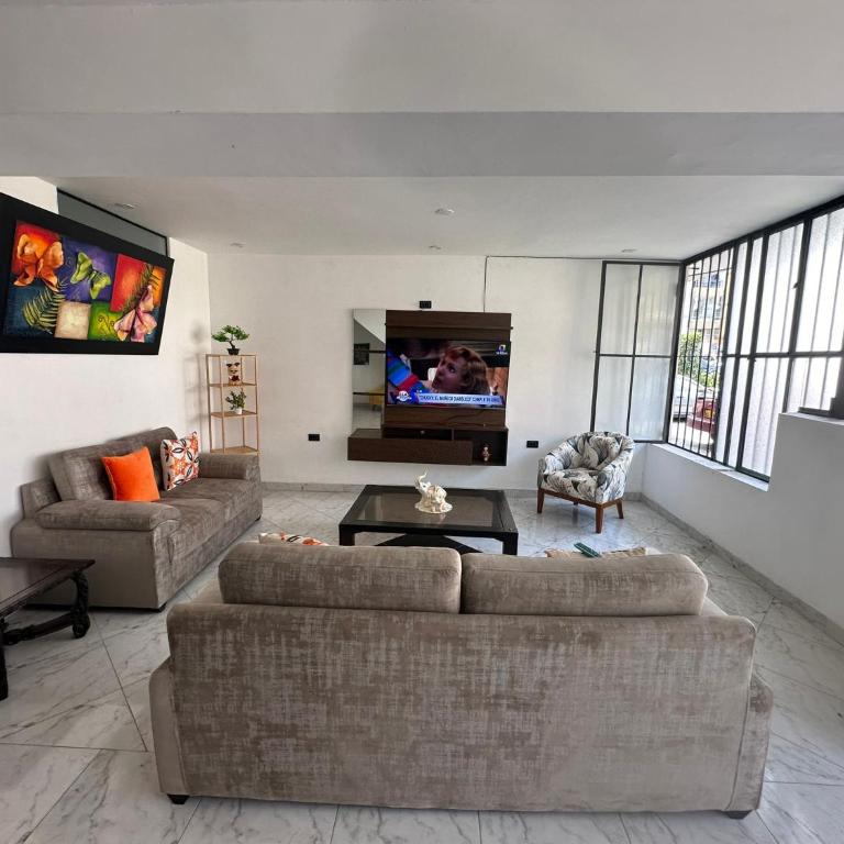 Casa de Stephano - Three-Bedroom Deluxe Apartment - 1