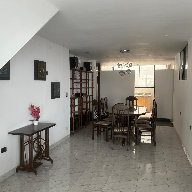 Casa de Stephano - Three-Bedroom Deluxe Apartment - 6