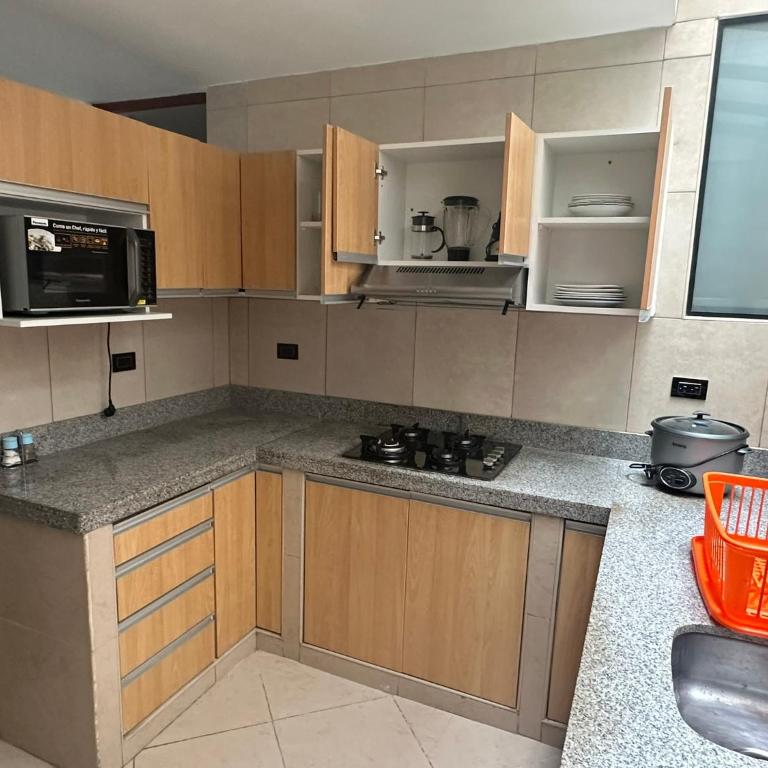Casa de Stephano - Three-Bedroom Deluxe Apartment - 9