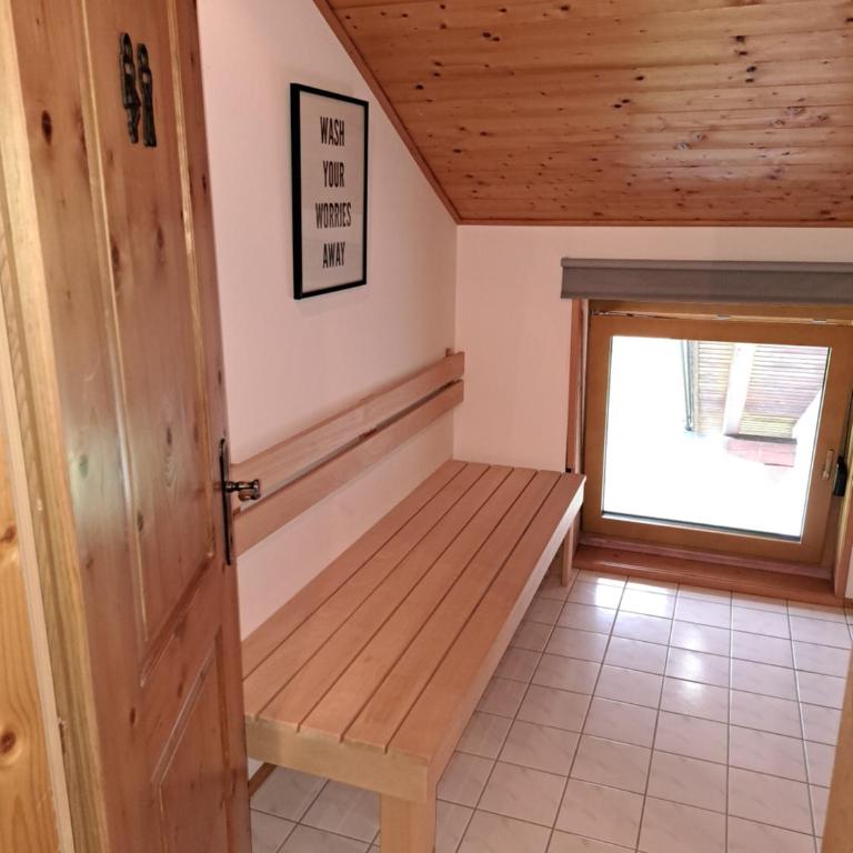 atHOME Appartements - Apartment mit 3 Schlafzimmern und Bergblick - 40