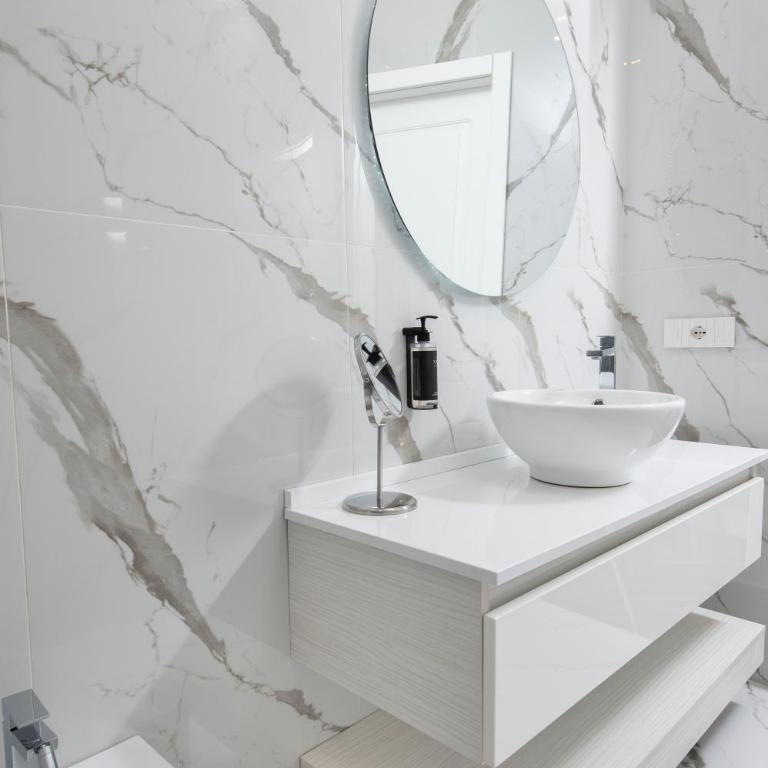 Naples Plaza Duomo Apartment - Appartamento con 2 Camere da Letto - 25