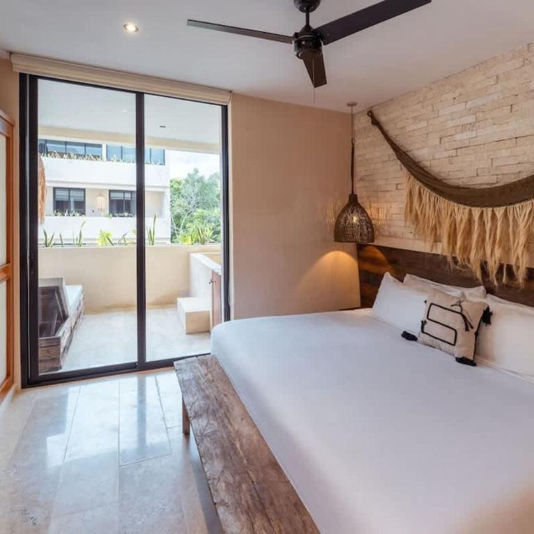 Deja Vu - Stylish 2BR Luxury Apartment with Private Pool - Apartment - 12