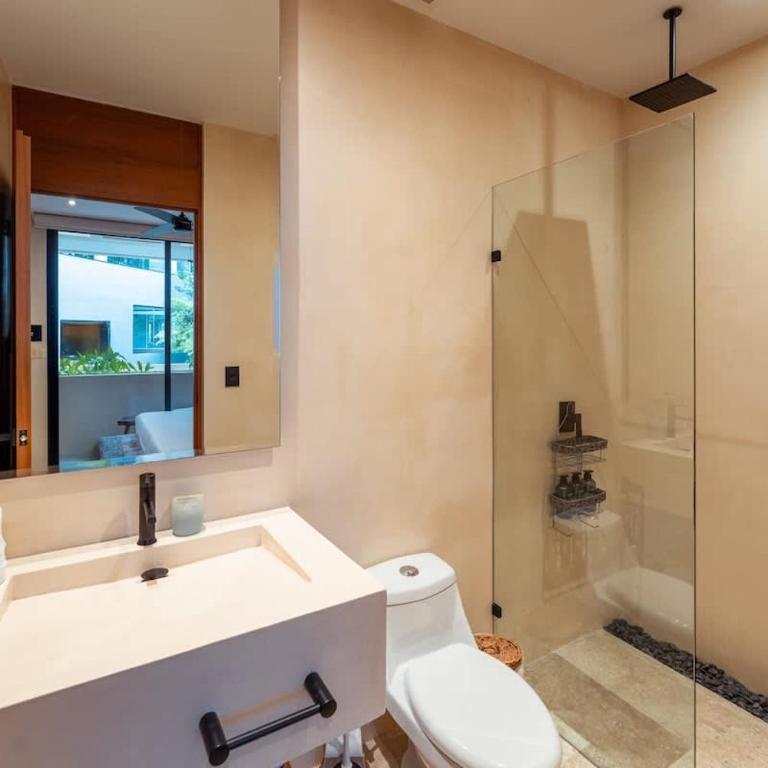 Deja Vu - Stylish 2BR Luxury Apartment with Private Pool - Apartment - 16