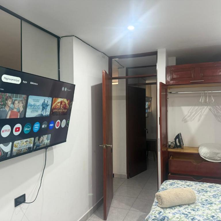 Casa de Stephano - Three-Bedroom Deluxe Apartment - 12