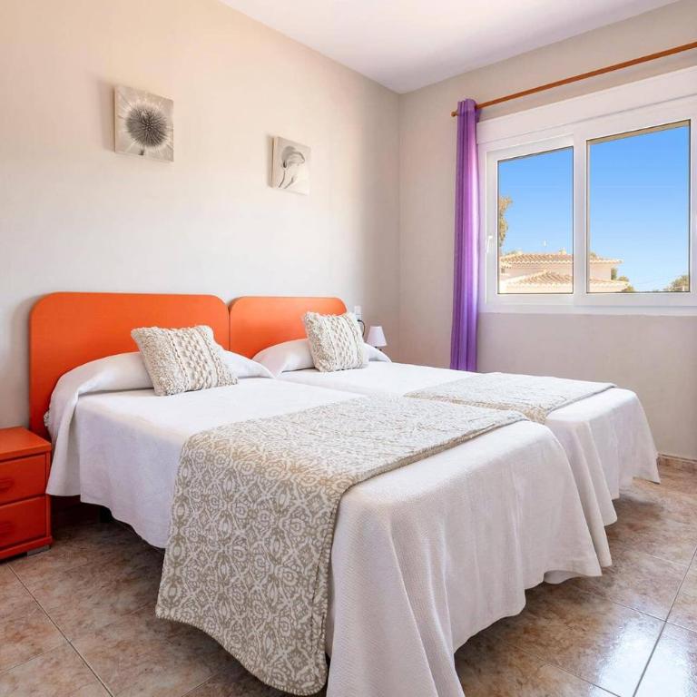 Villa Carolina Blanca by Villa Plus - Villa - 21