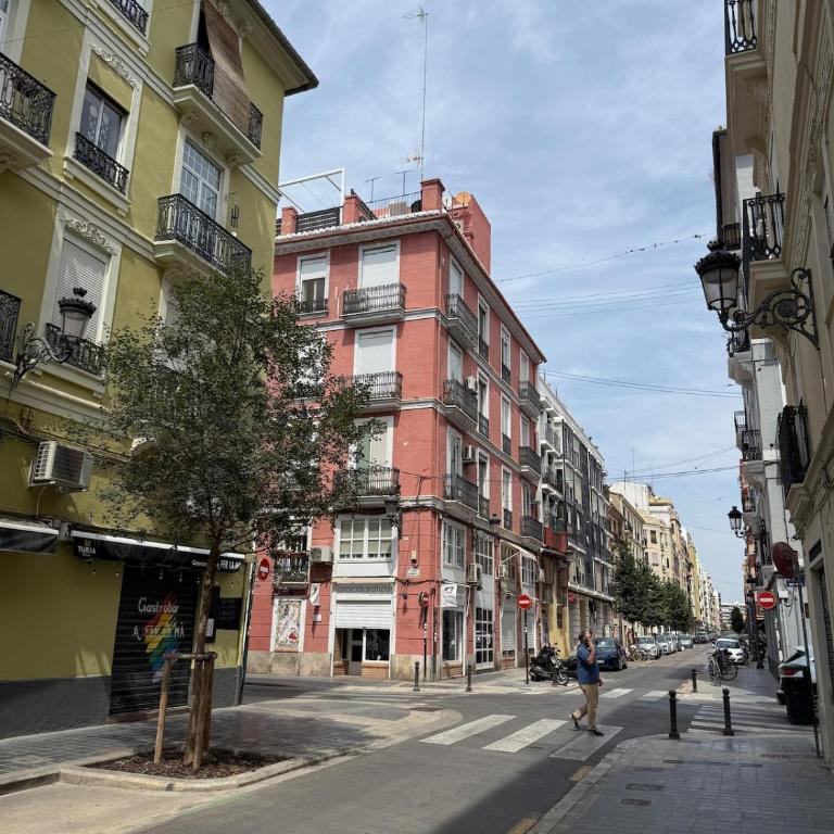 Encanto exclusivo en pleno centro de Valencia - Two-Bedroom Apartment - 14