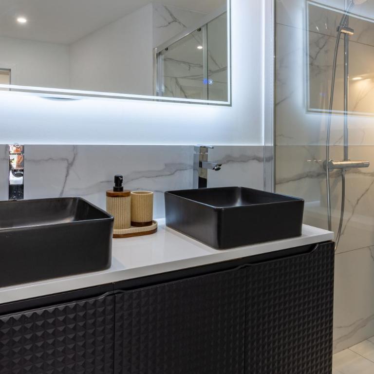 Siloé - Balnéo - Stationnement gratuit dans la rue- Gare 10 min à pied - Apartment mit 1 Schlafzimmer - 19