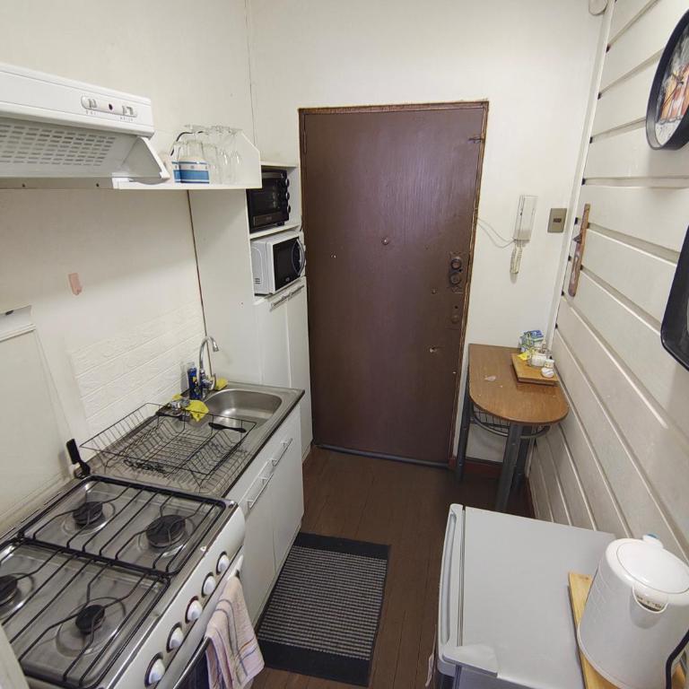 Departamento central frente a centro comercial - One-Bedroom Apartment - 3