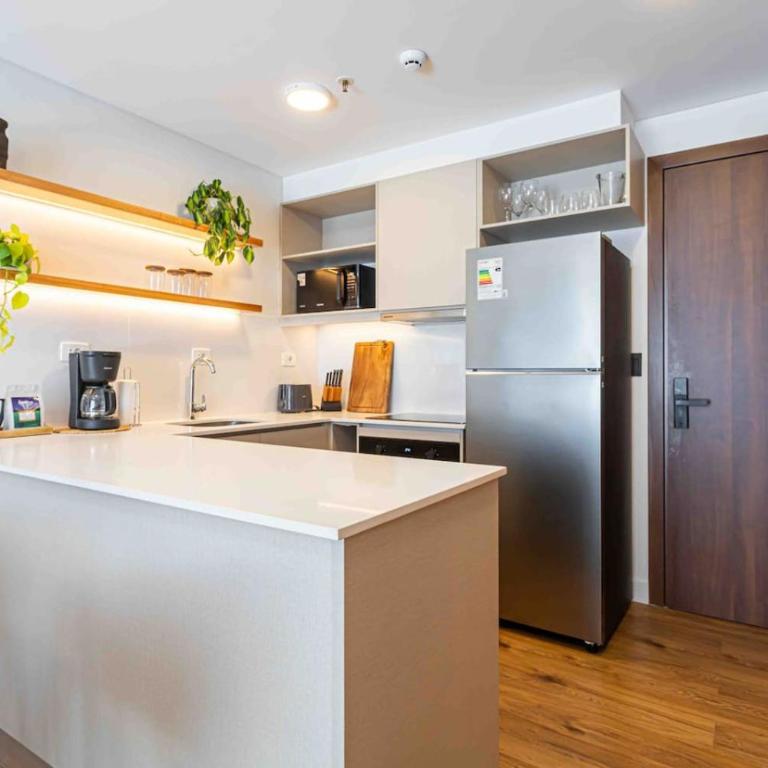 More Del Sol Residences - Apartamento de 1 Dormitorio con balcón y vistas a la ciudad - 5