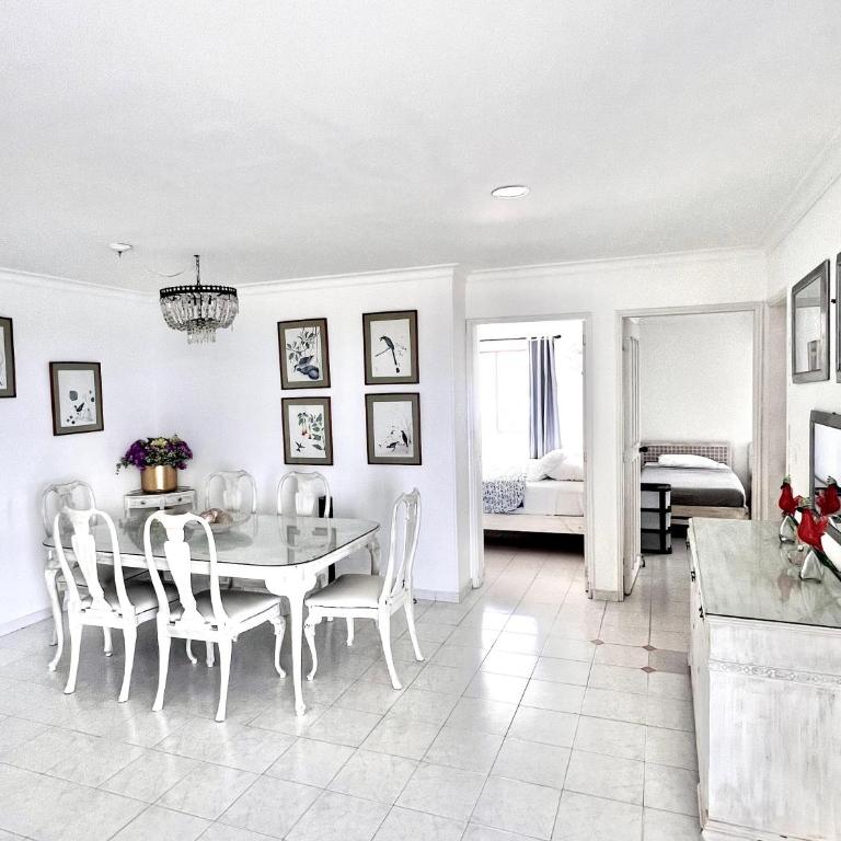 Apartamento frente al mar - Two-Bedroom Apartment - 4