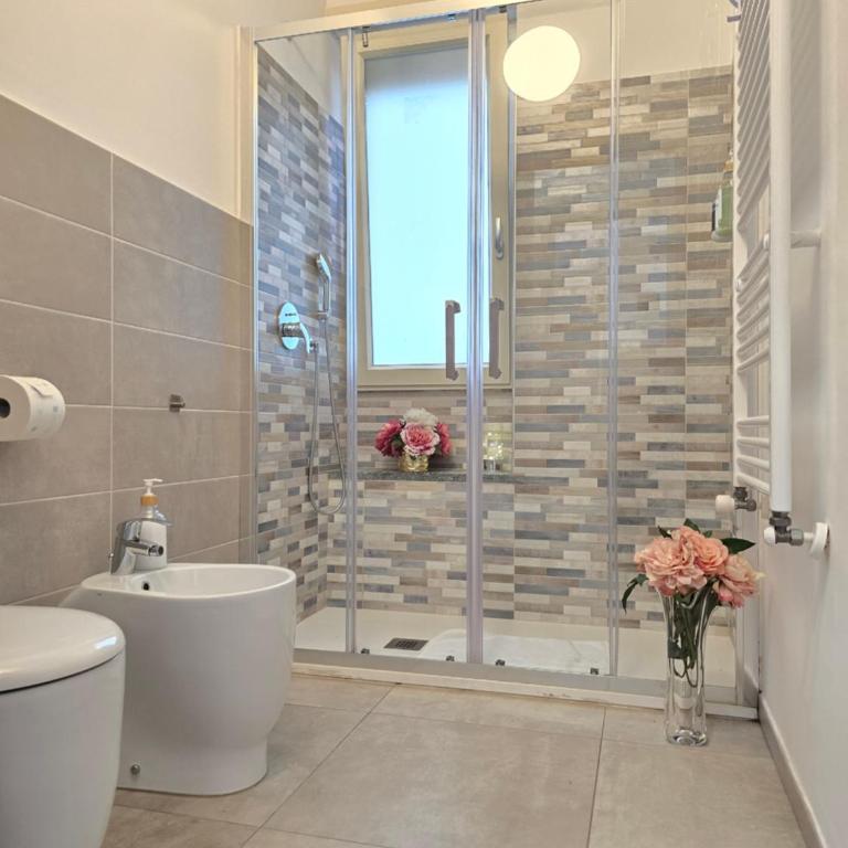 Raymihome Lugaro - Parking Privato - Appartamento con 3 Camere da Letto - 34