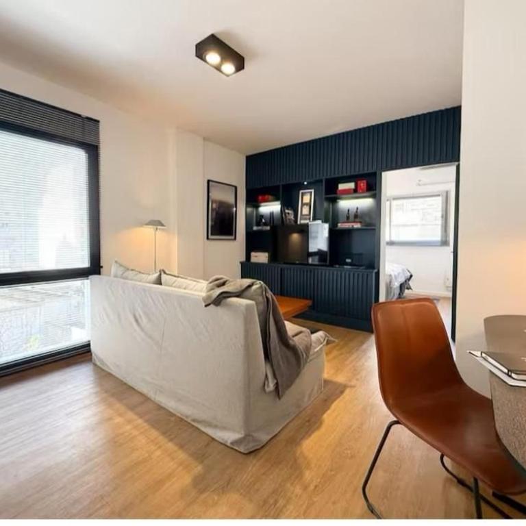 | Moderno en Av. Libertador | Seguridad 24hs | - Apartamento Superior - 10