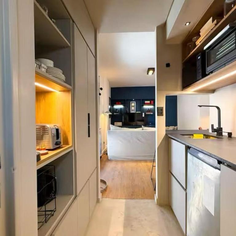 | Moderno en Av. Libertador | Seguridad 24hs | - Apartamento Superior - 19