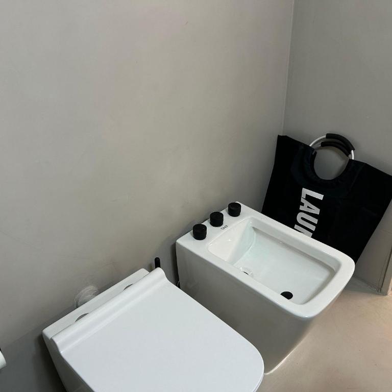 | Moderno en Av. Libertador | Seguridad 24hs | - Apartamento Superior - 32