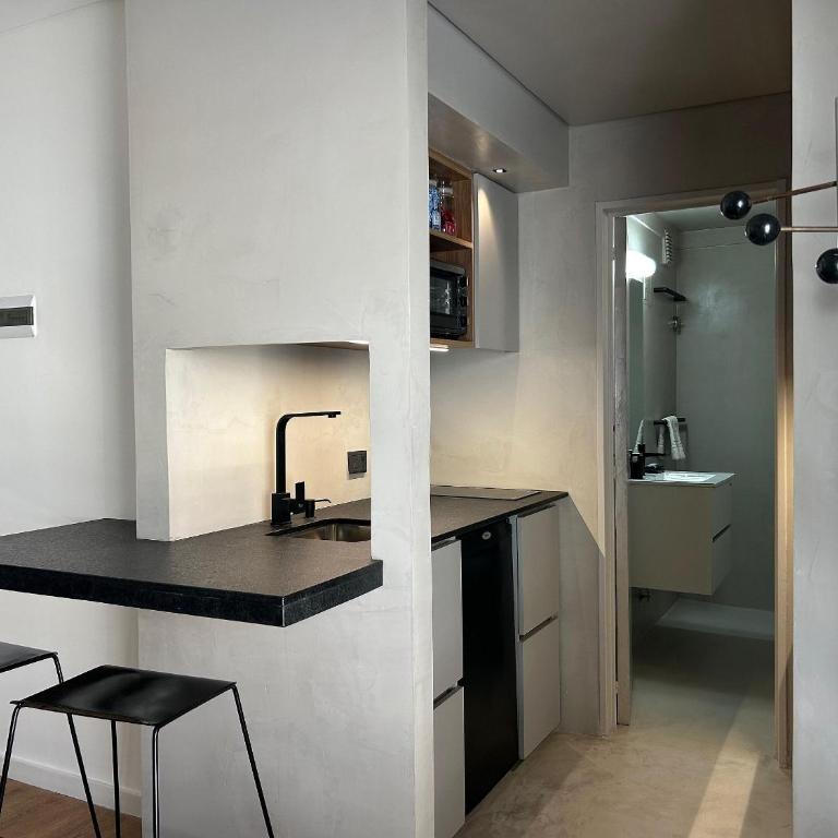 | Moderno en Av. Libertador | Seguridad 24hs | - Apartamento Superior - 38