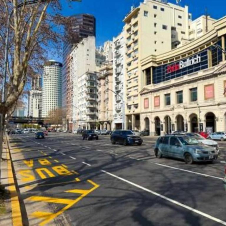 | Moderno en Av. Libertador | Seguridad 24hs | - Apartamento Superior - 41